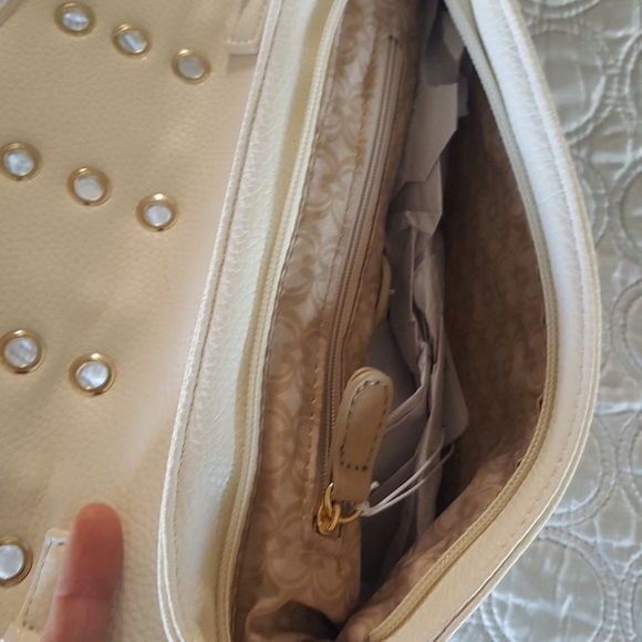 Crossover Purse - Picture 6 of 6